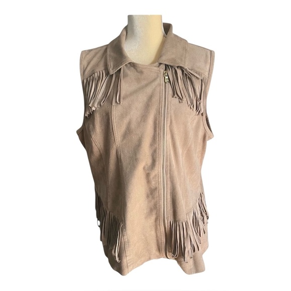 CHICO'S Tan Faux Suede Vest with fringe western cowgirl Sz 3 - Picture 2 of 4